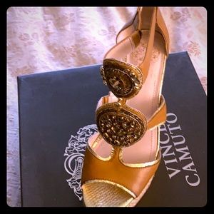 Vince camuto wedged
